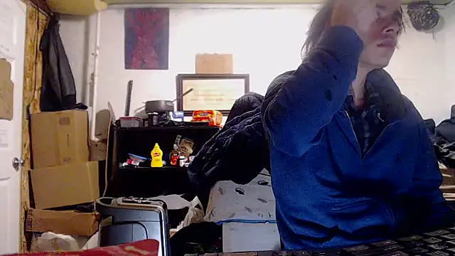 Snapshot of SadCatDaddy chatting on January 2025 10:35:02 PM SadCatDaddy online show from January 2025 10:35:02 PM