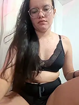 camillebr online show from April 2026 02:12:02 AM