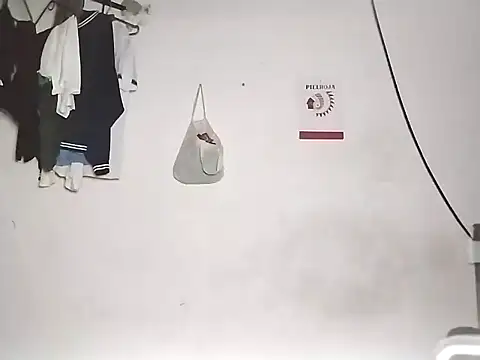 Snapshot of whoislone chatting on February 2025 07:45:02 AM whoislone online show from February 2025 07:45:02 AM