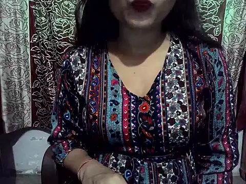 SIYA MAVI online show from September 2025 02:46:02 AM