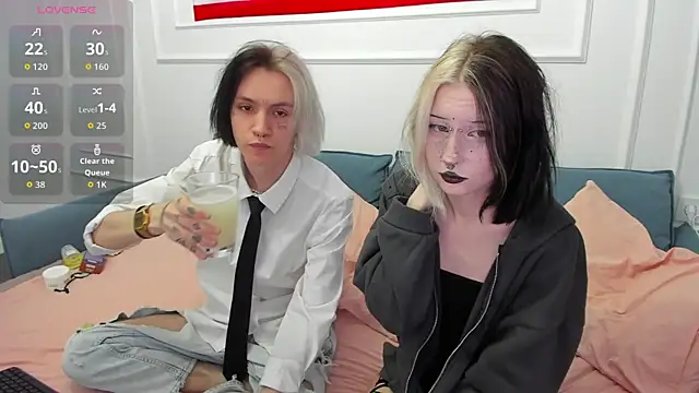 Snapshot of VeryRare_TwinS chatting on May 2026 03:31:02 PM VeryRare TwinS online show from May 2026 03:31:02 PM