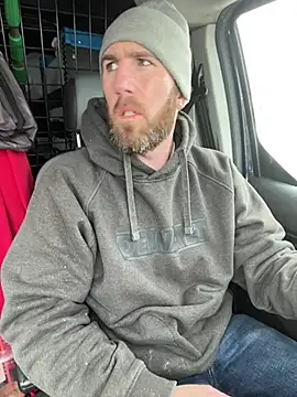 Snapshot of coreyl9718 chatting on February 2025 03:19:02 PM coreyl9718 online show from February 2025 03:19:02 PM