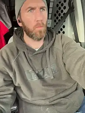 Snapshot of coreyl9718 chatting on February 2025 08:58:02 PM coreyl9718 online show from February 2025 08:58:02 PM