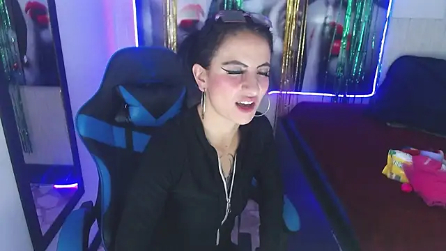 Anniee x online show from March 2025 11:21:02 AM