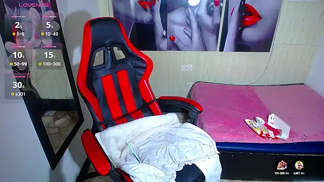 Anniee x online show from October 2025 12:59:02 PM