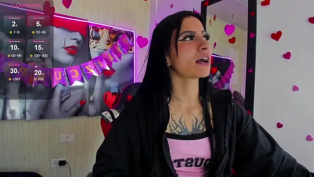 Anniee x online show from March 2026 12:44:02 PM