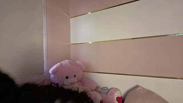 Charlotte  Miller online show from November 2025 11:31:01 AM