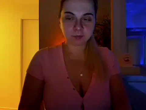 HappyIva online show from January 2025 08:11:02 AM