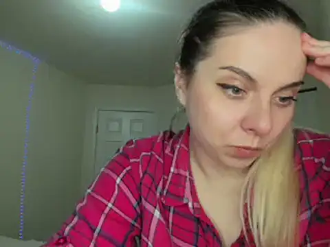 HappyIva online show from February 2025 08:04:01 AM