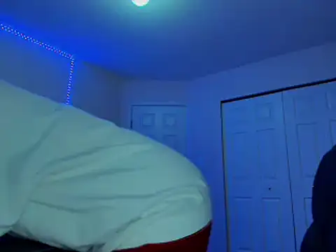 HappyIva online show from March 2025 11:08:02 AM