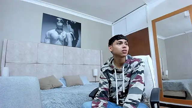 Snapshot of adam_piarse01 chatting on October 2025 08:53:02 PM adam piarse01 online show from October 2025 08:53:02 PM