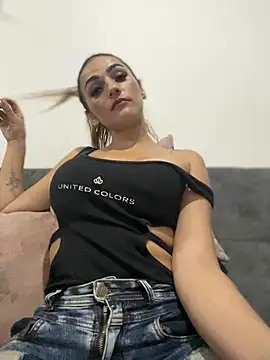 Snapshot of Samantha_bigboobs chatting on February 2025 02:47:02 AM Samantha bigboobs online show from February 2025 02:47:02 AM