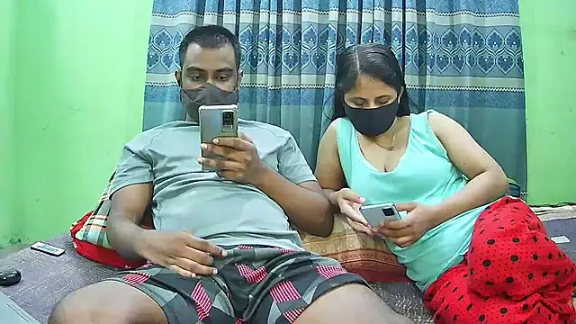 Hot Nila online show from September 2025 03:01:01 AM