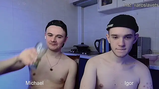 Snapshot of michael_sexdevil chatting on January 2025 06:45:01 PM michael sexdevil online show from January 2025 06:45:01 PM