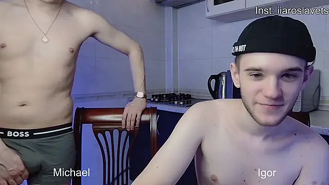 Snapshot of michael_sexdevil chatting on January 2025 05:24:02 PM michael sexdevil online show from January 2025 05:24:02 PM