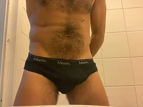 JoaoLenhador online show from February 2025 12:36:02 AM
