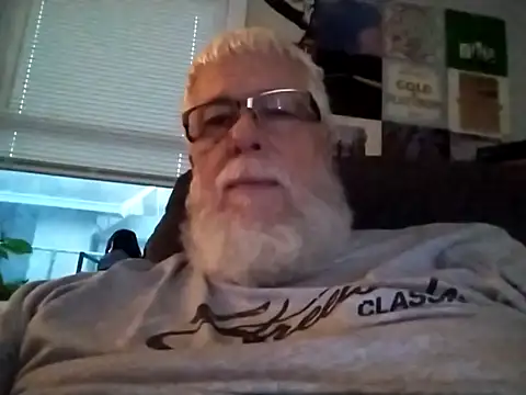 Snapshot of Futura_intx chatting on September 2025 12:21:01 AM Futura intx online show from September 2025 12:21:01 AM