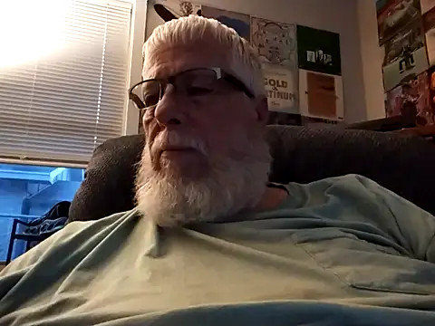 Snapshot of Futura_intx chatting on September 2025 12:12:01 AM Futura intx online show from September 2025 12:12:01 AM