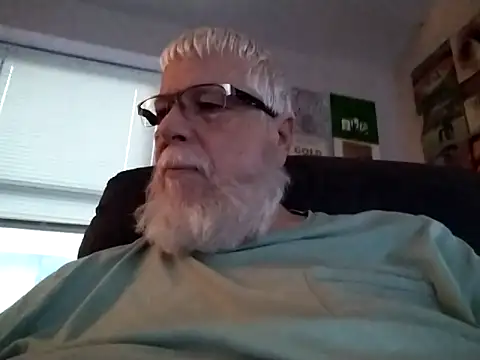 Snapshot of Futura_intx chatting on September 2025 01:02:01 PM Futura intx online show from September 2025 01:02:01 PM