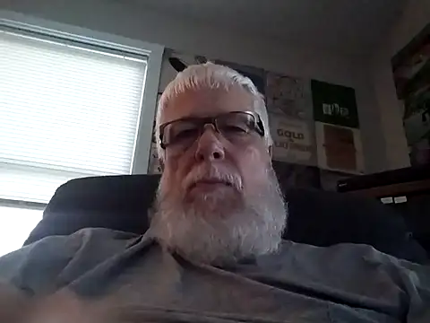 Snapshot of Futura_intx chatting on September 2025 03:57:01 PM Futura intx online show from September 2025 03:57:01 PM