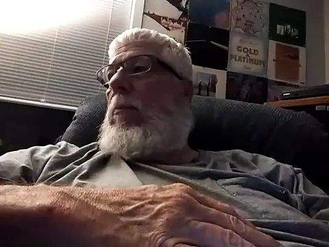 Snapshot of Futura_intx chatting on September 2025 01:51:02 AM Futura intx online show from September 2025 01:51:02 AM