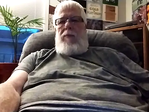 Snapshot of Futura_intx chatting on September 2025 12:15:01 AM Futura intx online show from September 2025 12:15:01 AM