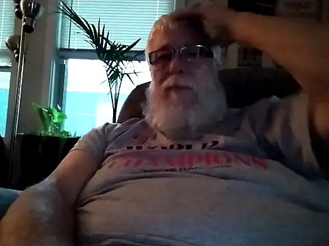 Snapshot of Futura_intx chatting on September 2025 11:32:02 PM Futura intx online show from September 2025 11:32:02 PM