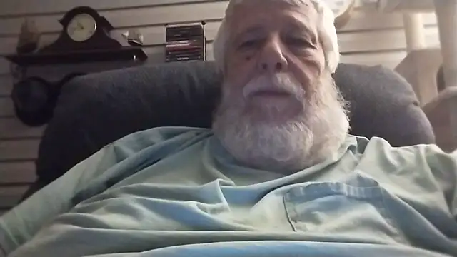 Snapshot of Futura_intx chatting on July 2026 03:43:01 AM Futura intx online show from July 2026 03:43:01 AM
