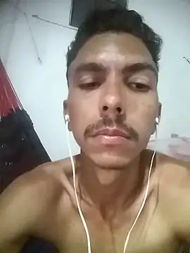 MagrinhoSaradoo online show from February 2025 07:38:01 PM