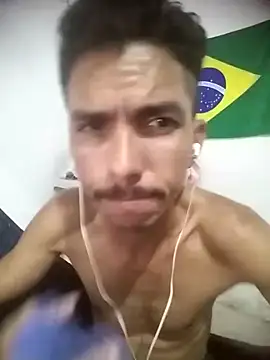 MagrinhoSaradoo online show from February 2025 01:19:02 PM