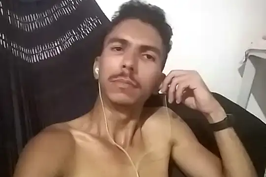 MagrinhoSaradoo online show from March 2025 09:59:01 PM