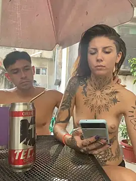 Snapshot of Izy_cute_ chatting on February 2025 11:21:02 PM Izy cute online show from February 2025 11:21:02 PM