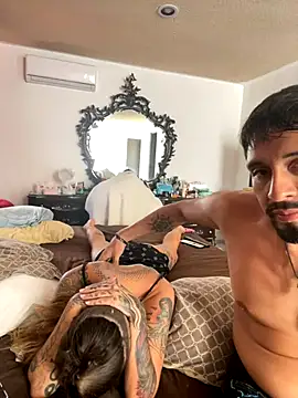 Snapshot of Izy_cute_ chatting on September 2025 04:28:02 PM Izy cute online show from September 2025 04:28:02 PM