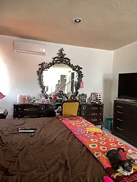 Snapshot of Izy_cute_ chatting on October 2025 05:13:02 PM Izy cute online show from October 2025 05:13:02 PM