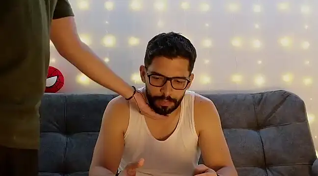 Snapshot of ErickBrant chatting on January 2025 03:22:01 AM ErickBrant online show from January 2025 03:22:01 AM