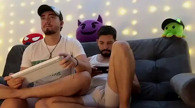 Snapshot of ErickBrant chatting on February 2025 12:41:01 AM ErickBrant online show from February 2025 12:41:01 AM