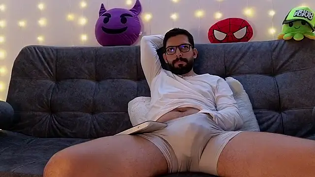 Snapshot of ErickBrant chatting on March 2025 11:54:01 PM ErickBrant online show from March 2025 11:54:01 PM