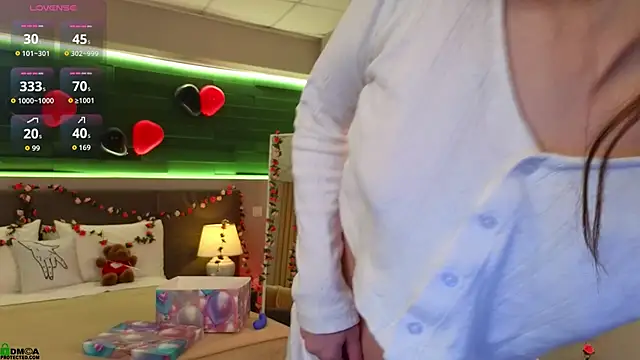 Snapshot of Rina_Red chatting on February 2026 01:35:02 AM Rina Red online show from February 2026 01:35:02 AM