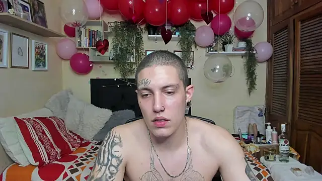 Blondandtattoofaced online show from February 2025 05:51:02 AM