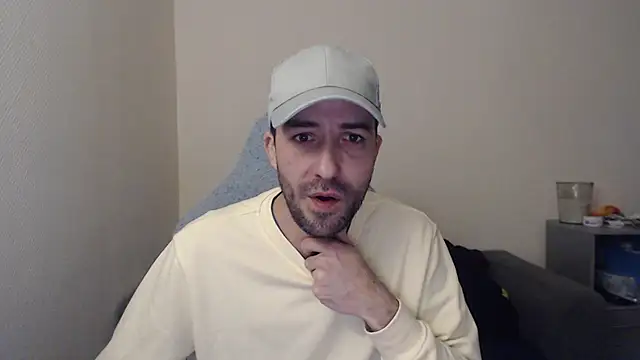 Ziimbafreee online show from November 2025 05:09:02 AM