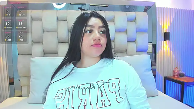 Snapshot of ashlyn_parker chatting on February 2025 08:10:01 PM ashlyn parker online show from February 2025 08:10:01 PM