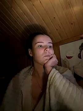 mewKate online show from November 2025 03:26:02 PM