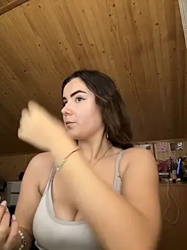 mewKate online show from December 2025 04:48:02 PM