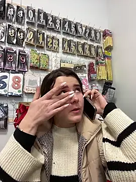 mewKate online show from April 2026 12:50:01 PM