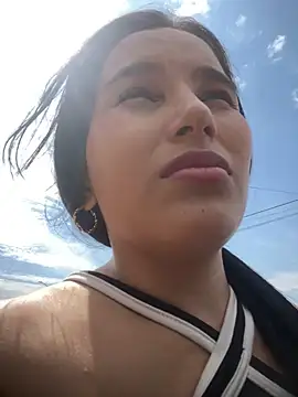 the queen of street online show from February 2026 06:38:01 PM