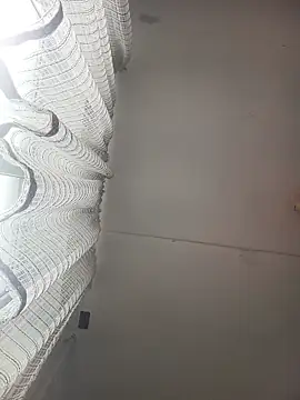 Lauren Amabel online show from April 2026 08:23:01 AM