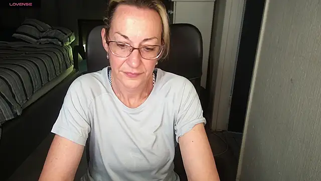 Snapshot of boeslaboes1 chatting on September 2025 03:46:01 PM boeslaboes1 online show from September 2025 03:46:01 PM