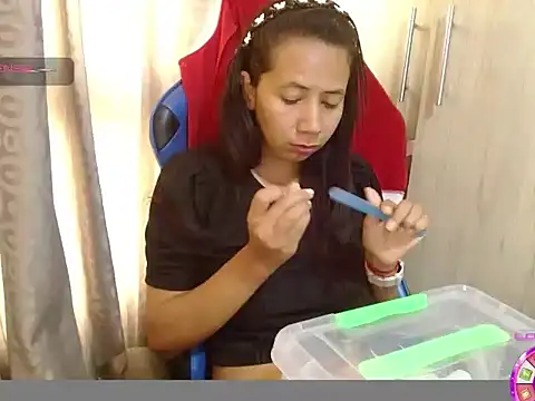 Danielagomez33 online show from April 2026 12:16:02 PM