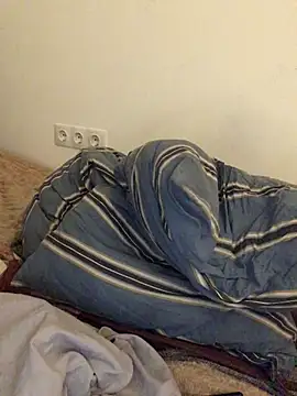 Snapshot of VikiiStoun chatting on March 2025 08:18:02 PM VikiiStoun online show from March 2025 08:18:02 PM