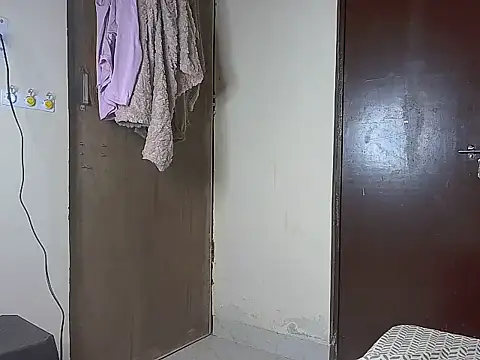 karishma kappur online show from January 2025 06:36:02 PM